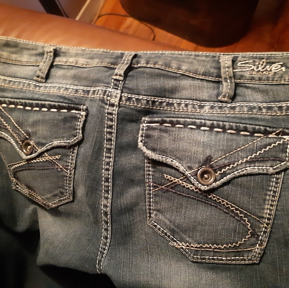 Silver jeans - Picture 2 of 5